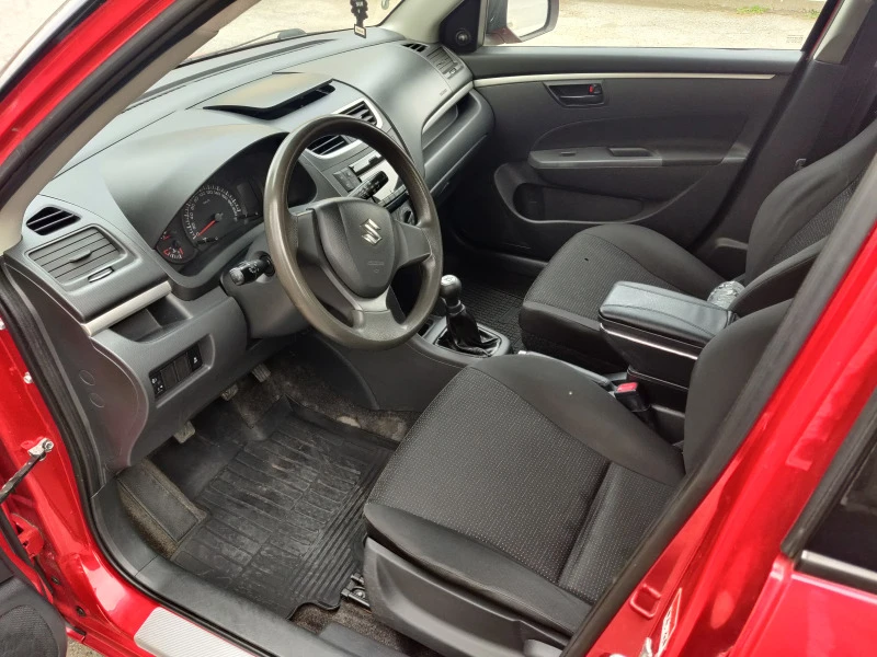 Suzuki Swift 1.2i, снимка 8 - Автомобили и джипове - 47356523