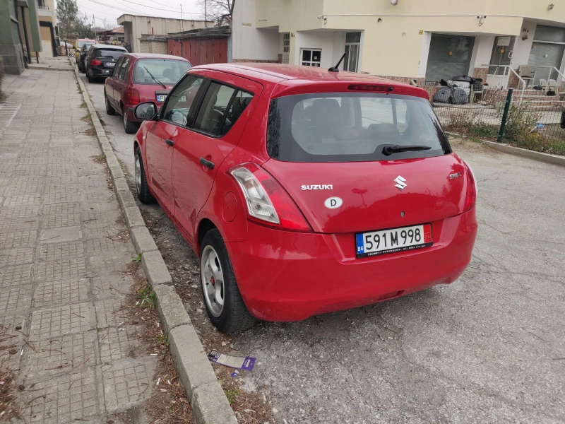 Suzuki Swift 1.2i, снимка 4 - Автомобили и джипове - 47356523