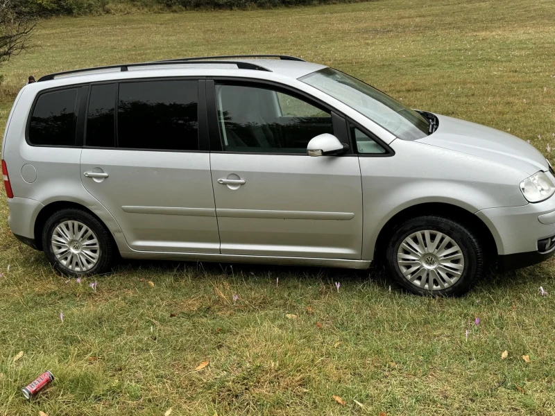 VW Touran, снимка 9 - Автомобили и джипове - 47398104