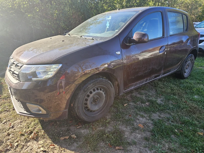 Dacia Sandero 1.2i 4цил., снимка 1 - Автомобили и джипове - 47628119