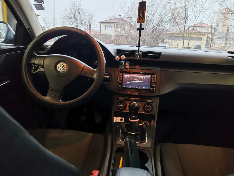 VW Passat, снимка 8 - Автомобили и джипове - 48425552