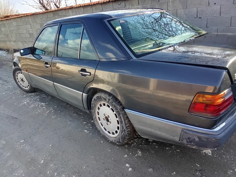 Mercedes-Benz 124 124, снимка 4 - Автомобили и джипове - 49198562