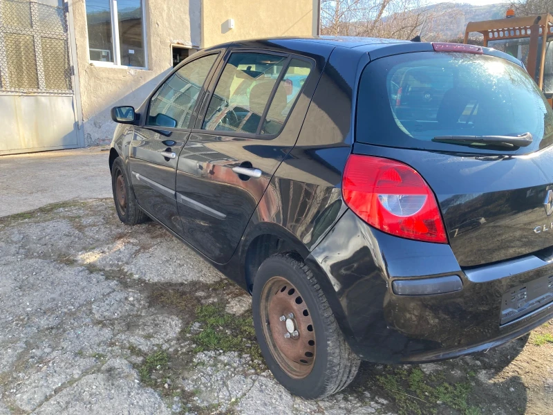 Renault Clio, снимка 6 - Автомобили и джипове - 49404110