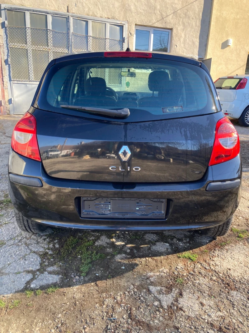 Renault Clio, снимка 5 - Автомобили и джипове - 49404110