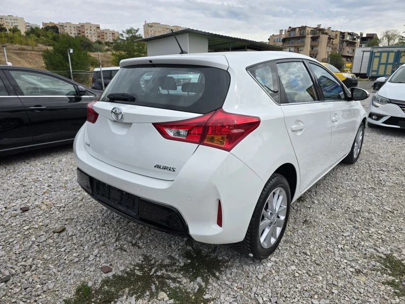 Toyota Auris 1.4 D4D 90kc EURO 5B, снимка 4 - Автомобили и джипове - 51901131
