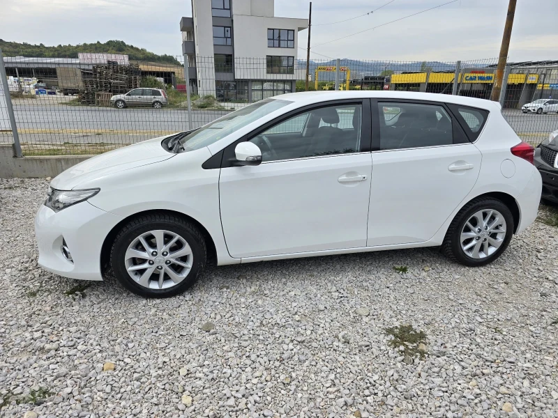 Toyota Auris 1.4 D4D 90kc EURO 5B, снимка 2 - Автомобили и джипове - 51901131