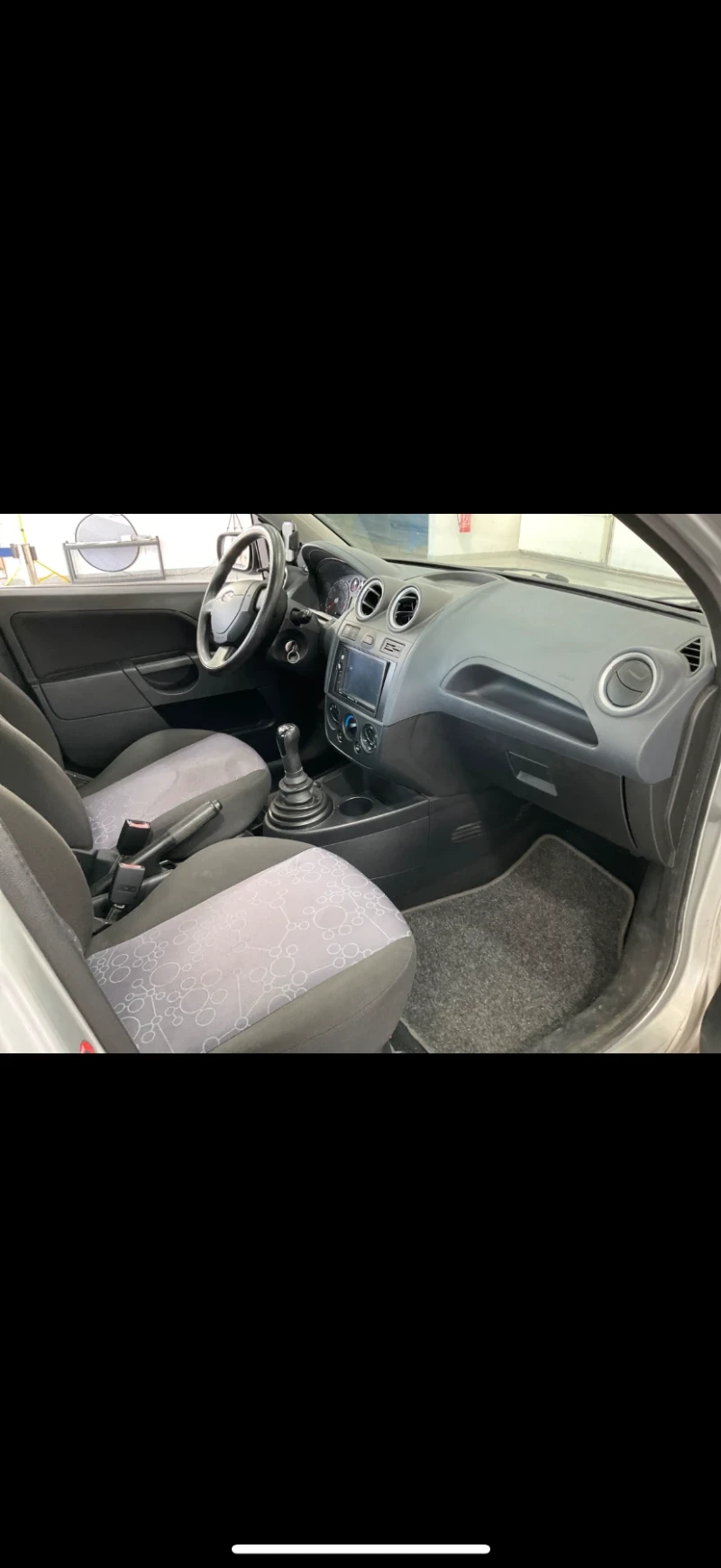 Ford Fiesta Ambiente , снимка 9 - Автомобили и джипове - 51943115