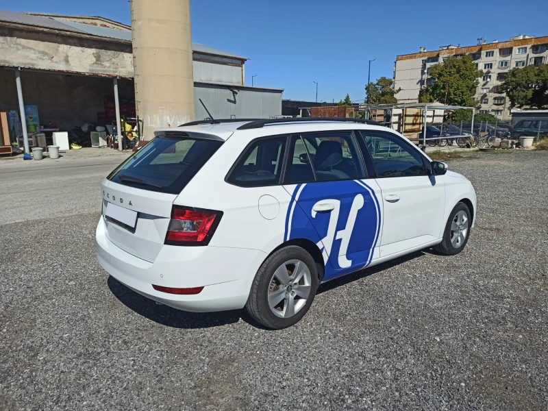 Skoda Fabia, снимка 4 - Автомобили и джипове - 52064873