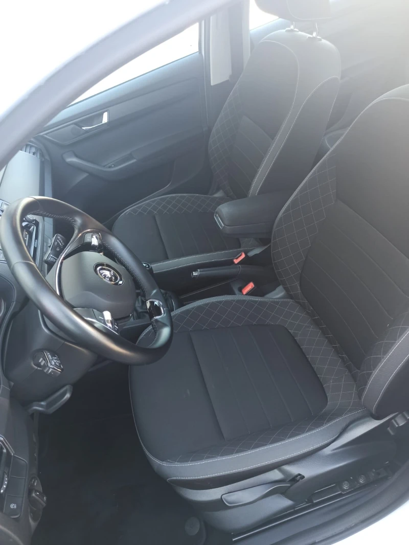 Skoda Fabia, снимка 11 - Автомобили и джипове - 52064873