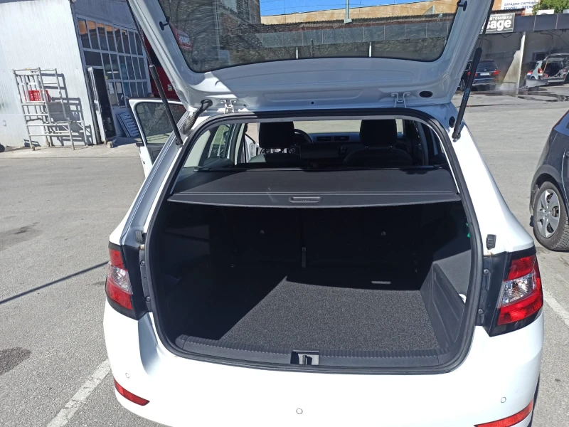 Skoda Fabia, снимка 13 - Автомобили и джипове - 52064873