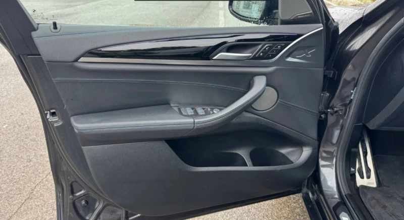 BMW iX3 M Sport, снимка 8 - Автомобили и джипове - 53070809