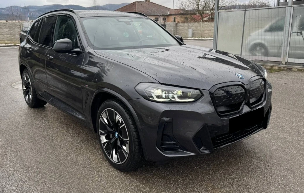 BMW iX3 M Sport, снимка 1