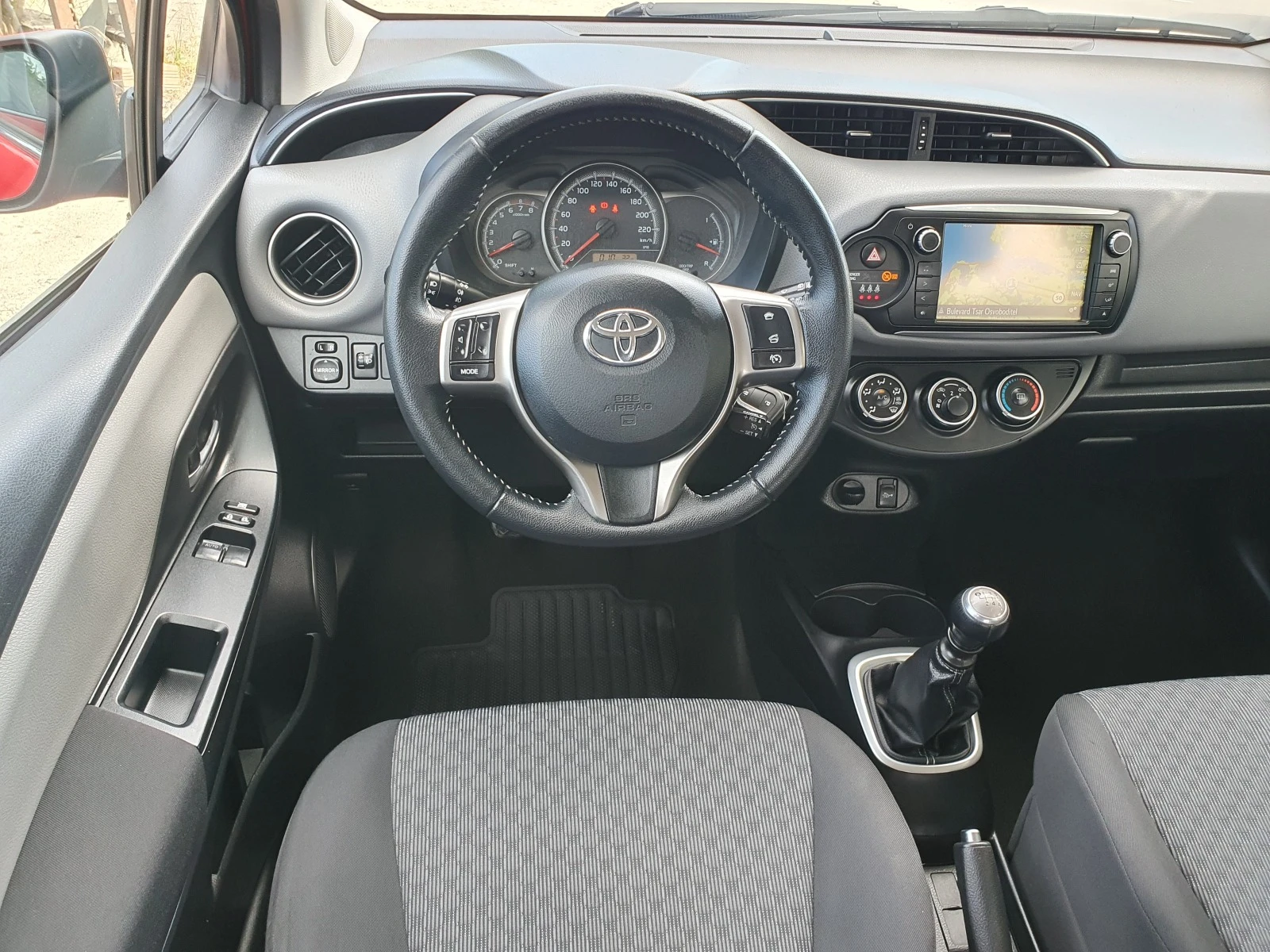 Toyota Yaris 1.33i (99hp) NAVI CAMERA - изображение 8