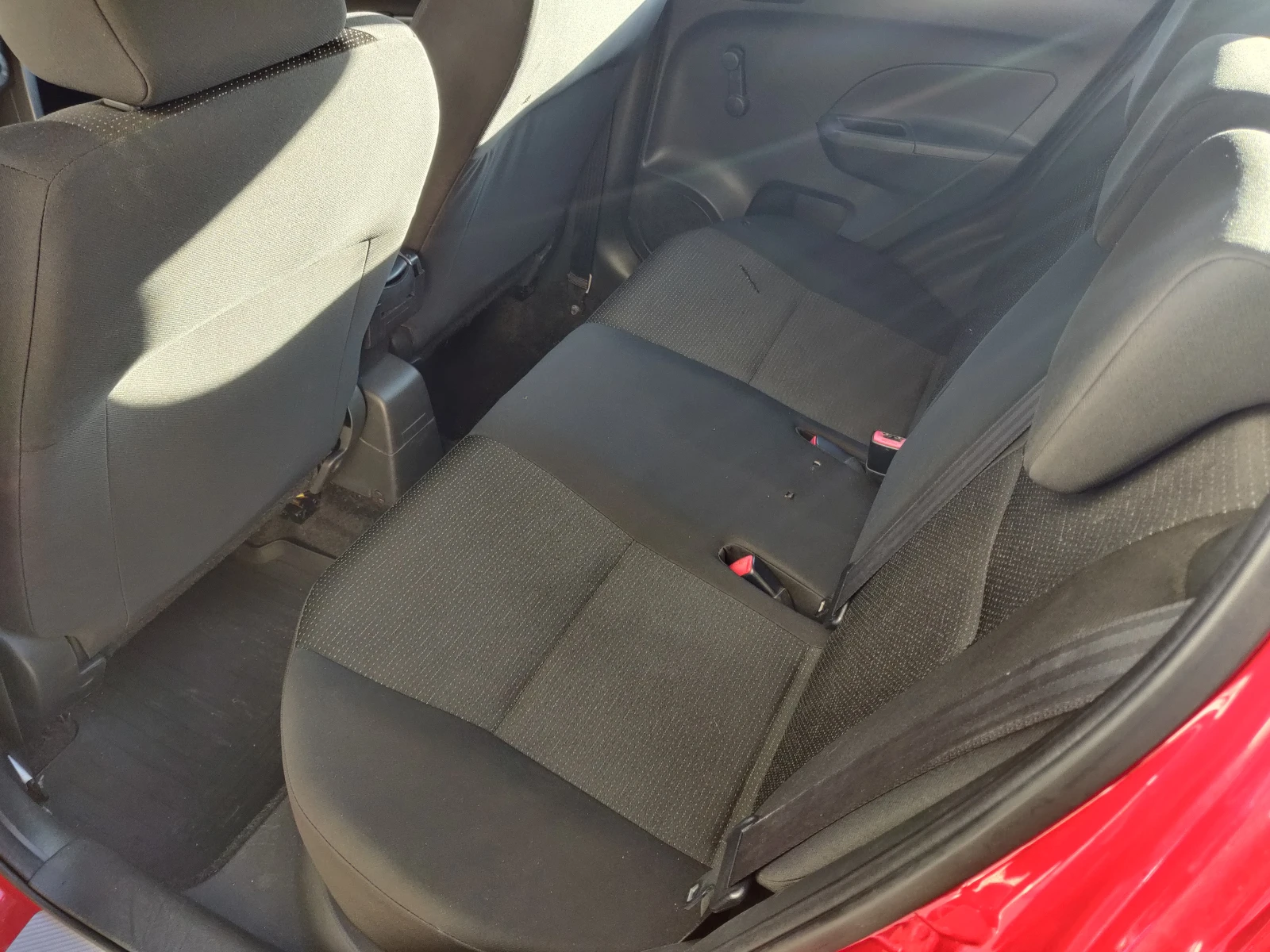 Suzuki Swift 1.2i - изображение 8