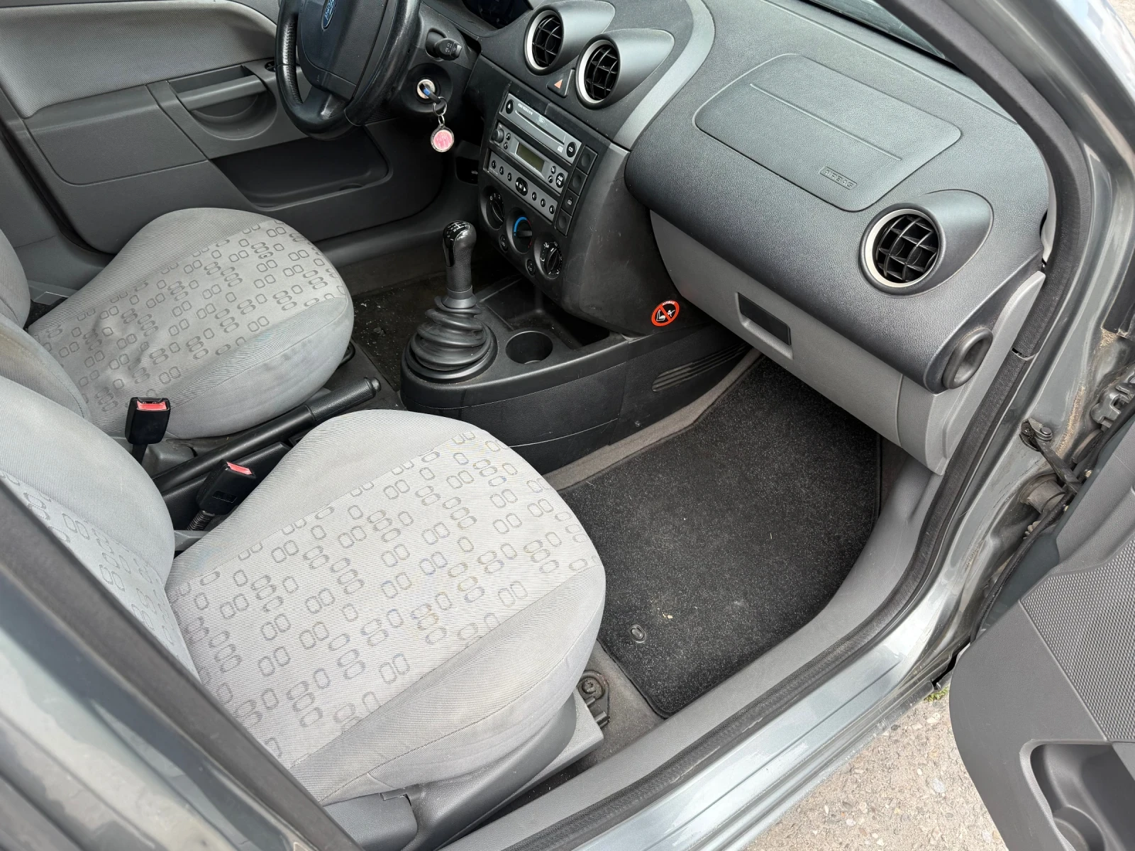 Ford Fiesta Фиеста 1.4 ГАЗ - изображение 10