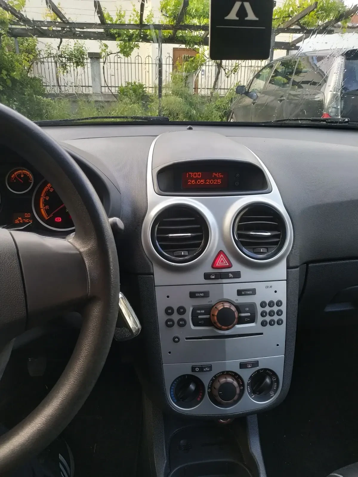 Opel Corsa  - изображение 6