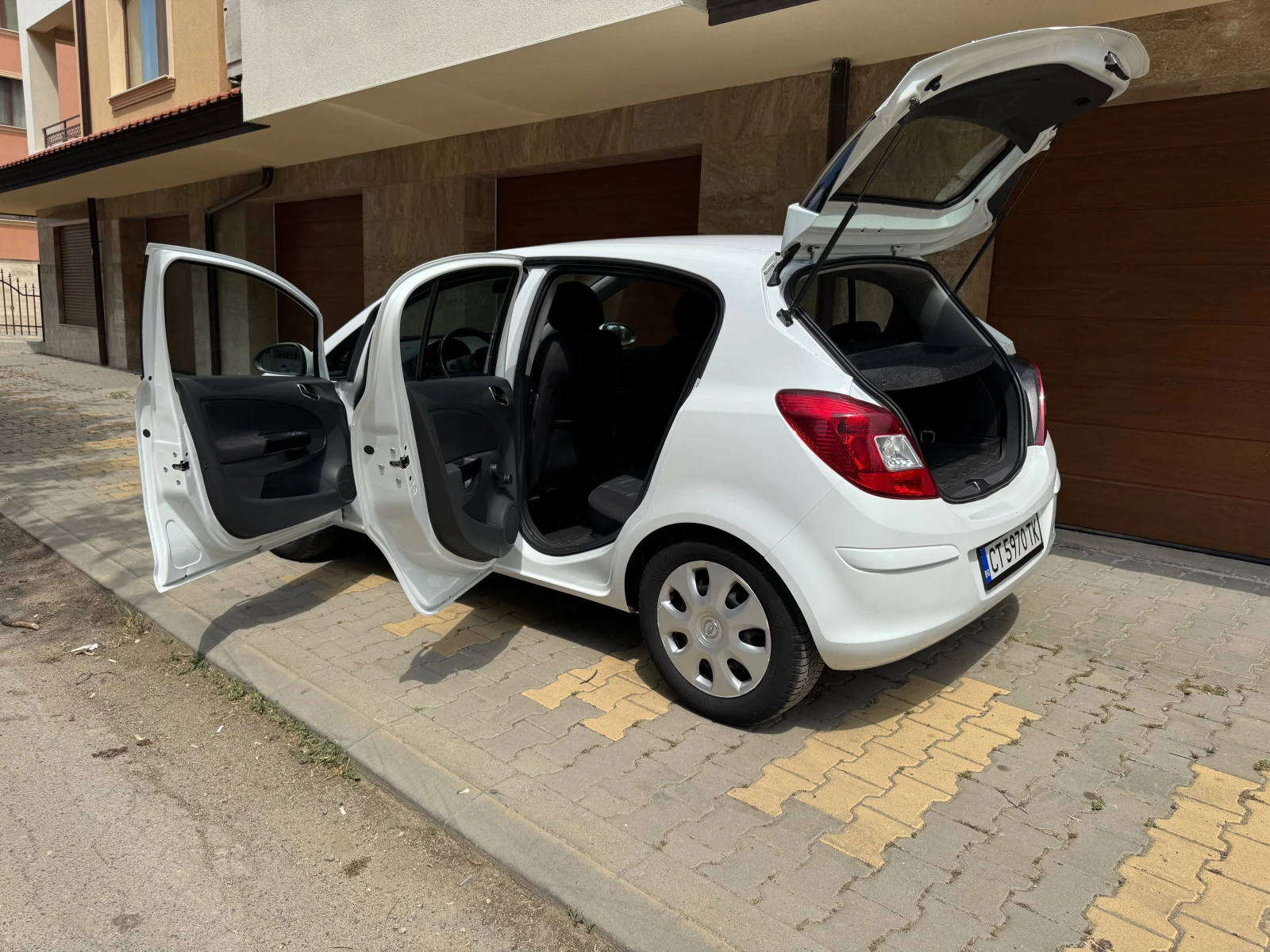 Opel Corsa  - изображение 8