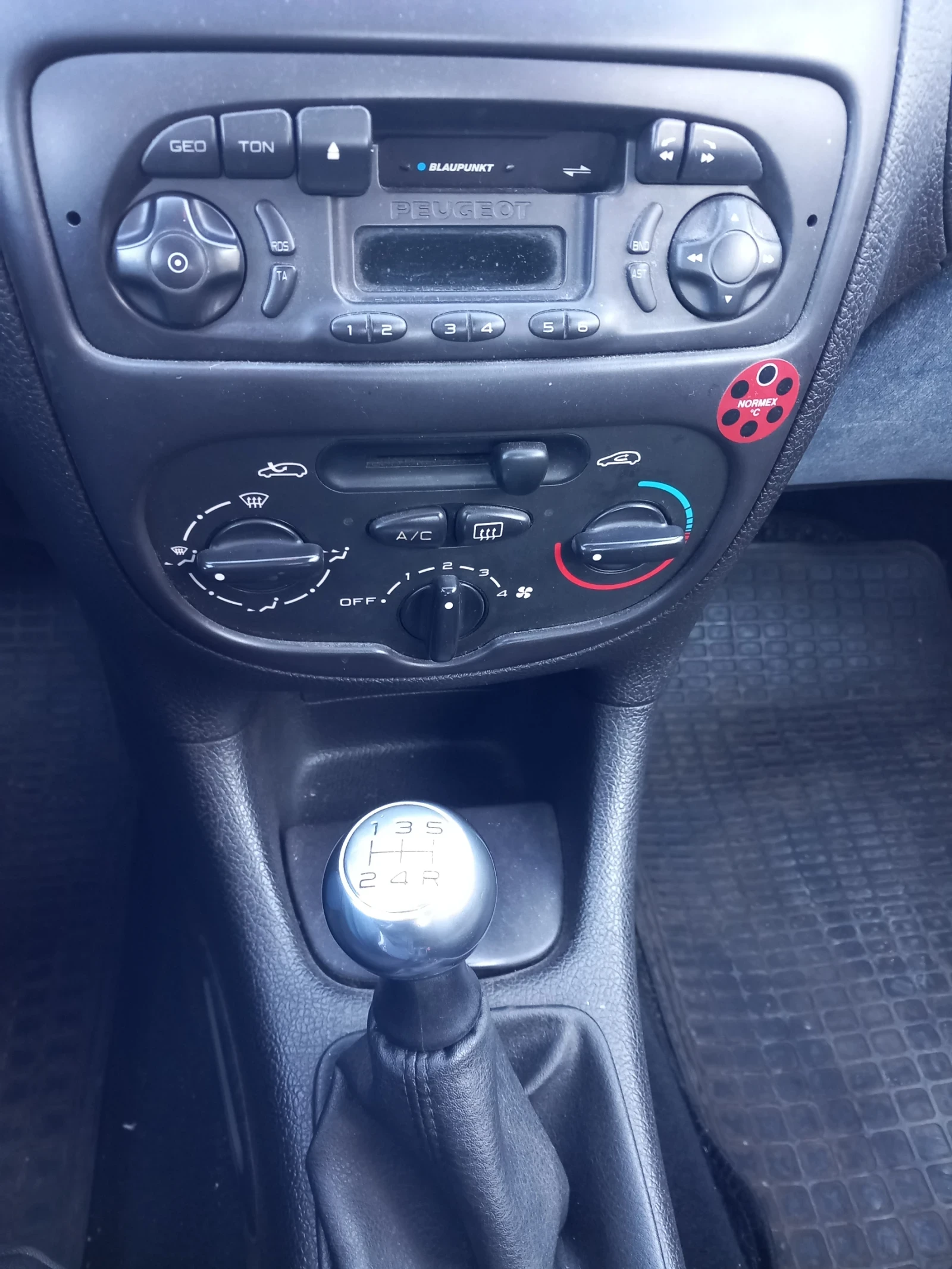 Peugeot 206 Хечбег - изображение 6