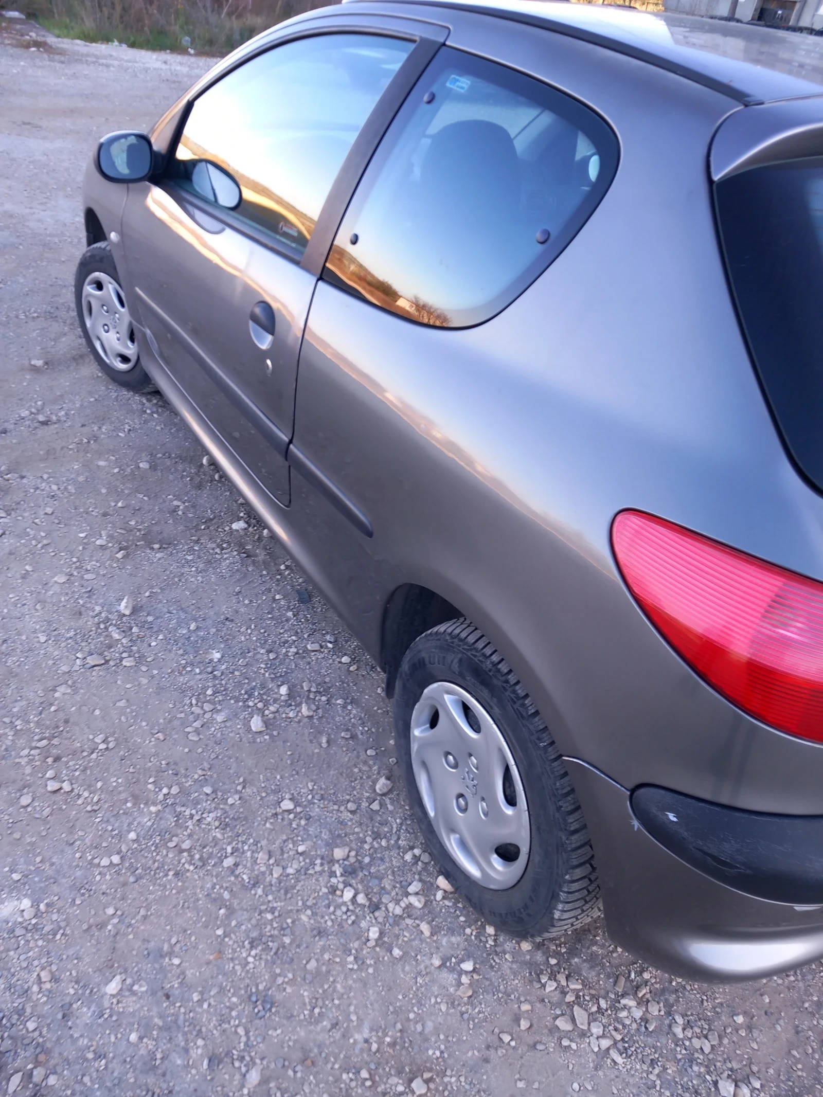 Peugeot 206 Хечбег - изображение 3