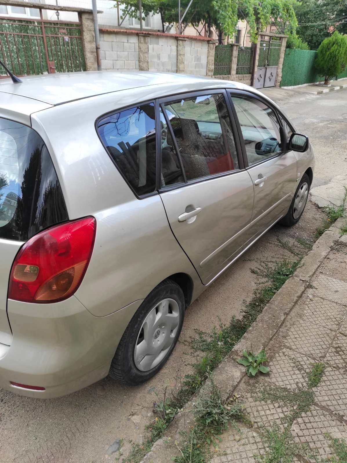 Toyota Corolla verso  - изображение 4
