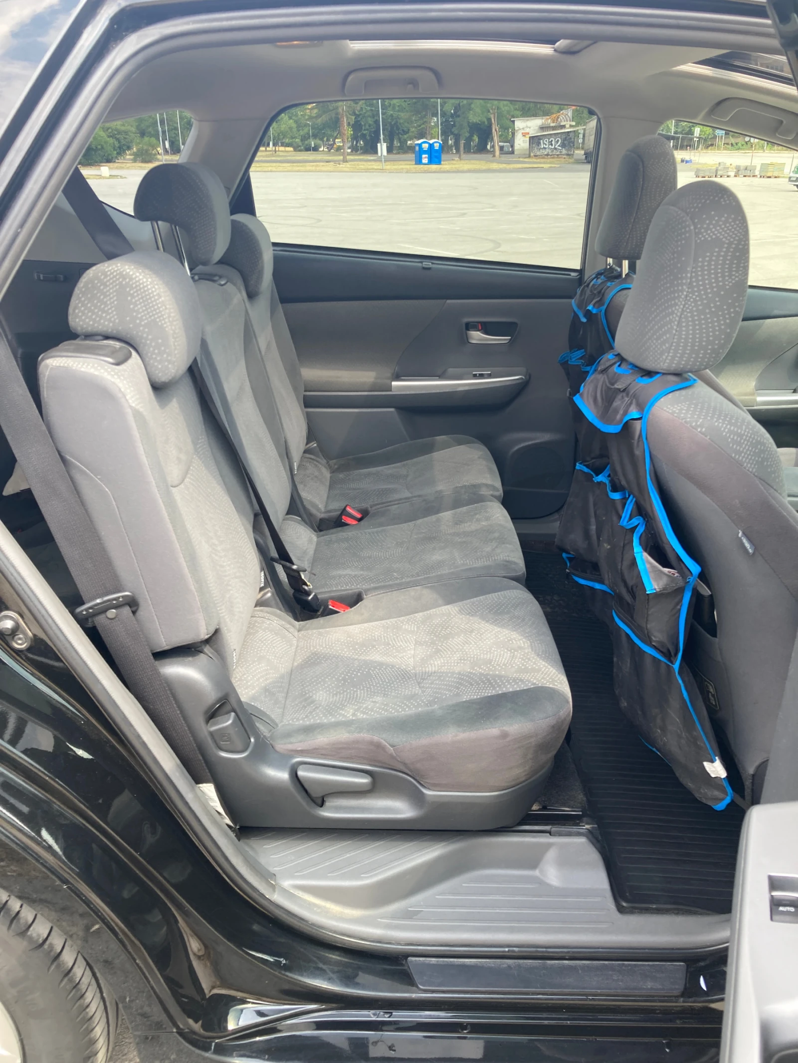 Toyota Prius Plus +  - изображение 5