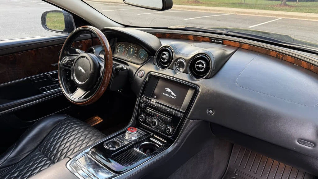 Jaguar Xj XJL/PORTFOLIO/PANORAMA/KEYLESS/LANE ASSIST - изображение 10