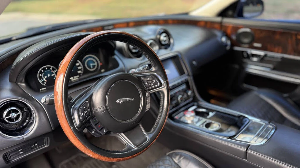 Jaguar Xj XJL/PORTFOLIO/PANORAMA/KEYLESS/LANE ASSIST - изображение 8