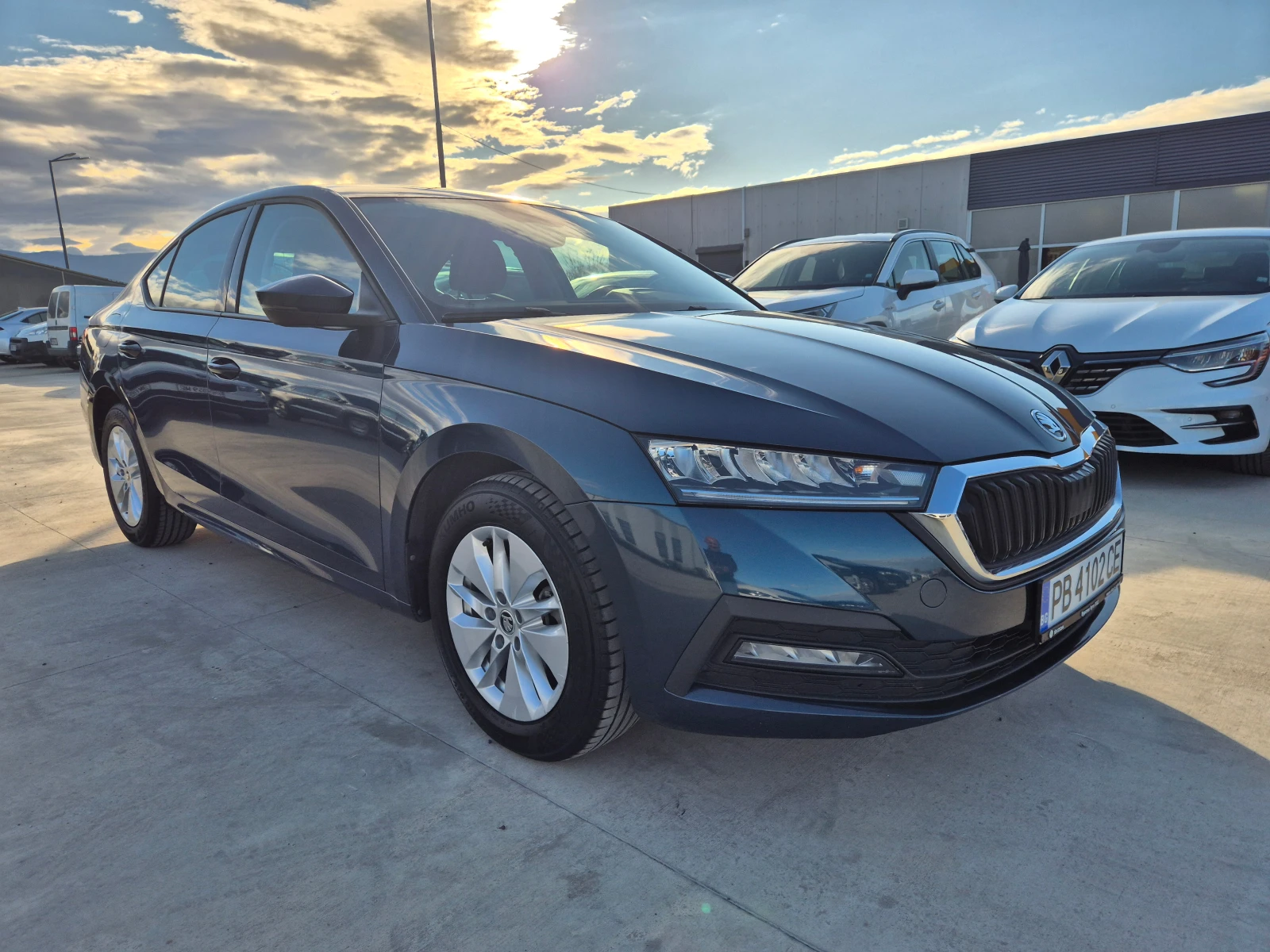 Skoda Octavia С-Гаранция-2.0-A/T-150кс - изображение 7