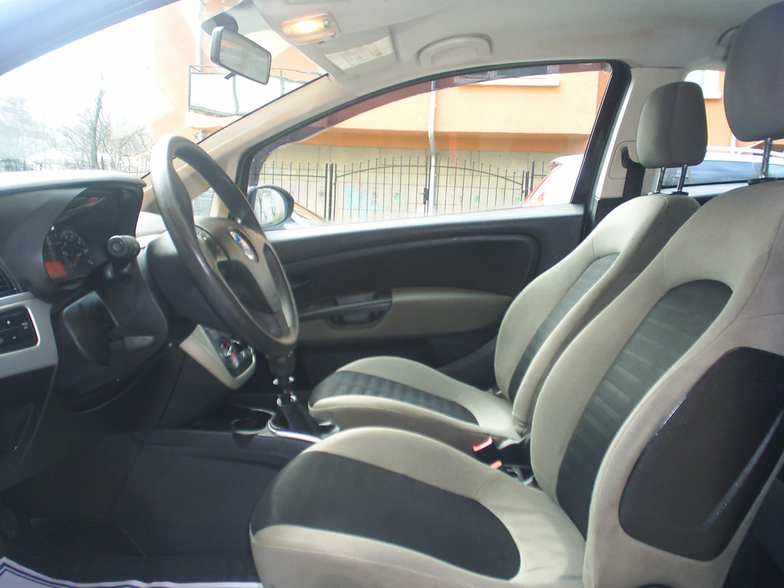 Fiat Punto 1.4 16V 78 к.с - изображение 8