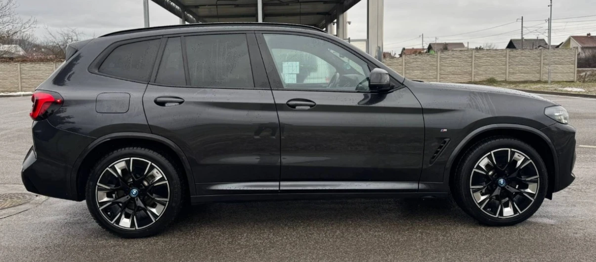 BMW iX3 M Sport - изображение 5