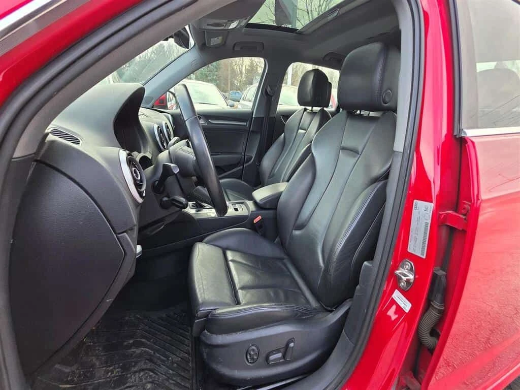 Audi A3 * BLIND SPOT MONITORING| NAV| REAR CAMERA| LEATHER, снимка 10 - Автомобили и джипове - 53918607