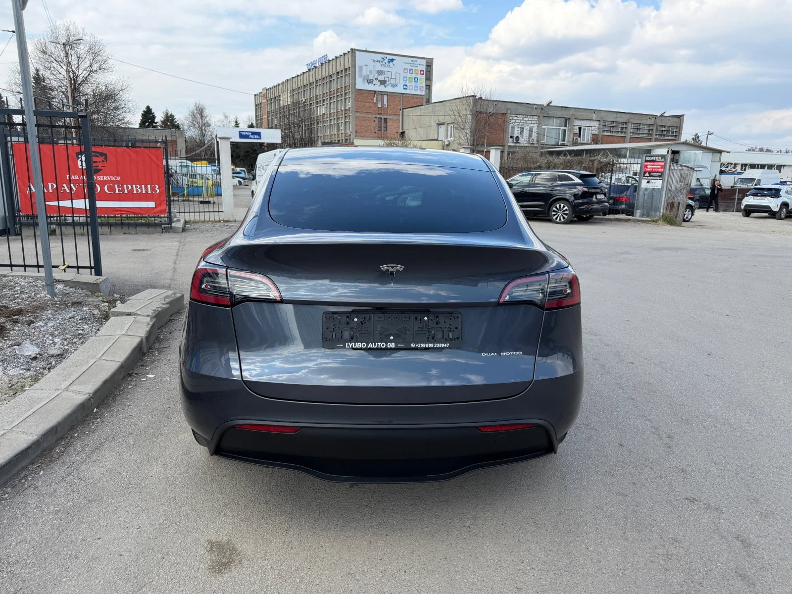 Tesla Model Y Long Range / 4x4 / 20 000 км, снимка 6 - Автомобили и джипове - 53978837
