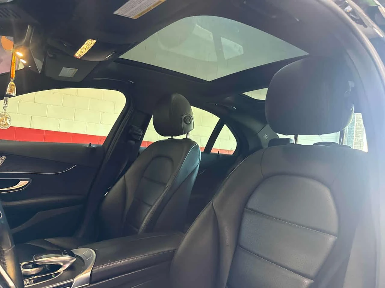 Mercedes-Benz C 300 * CARFAX * PANO * �������� * NAVI | Mobile.bg � ����������� 16