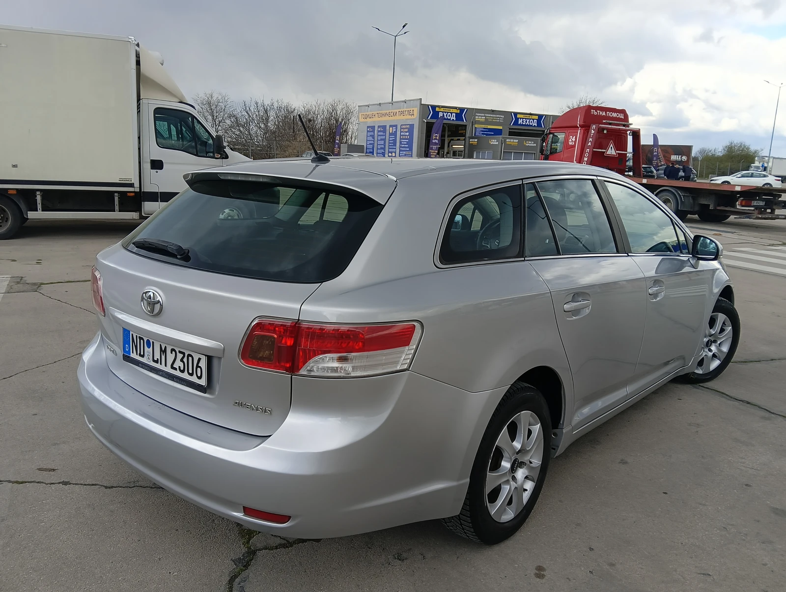 Toyota Avensis 2.0 D4D 126 к.с, снимка 8 - Автомобили и джипове - 54624419