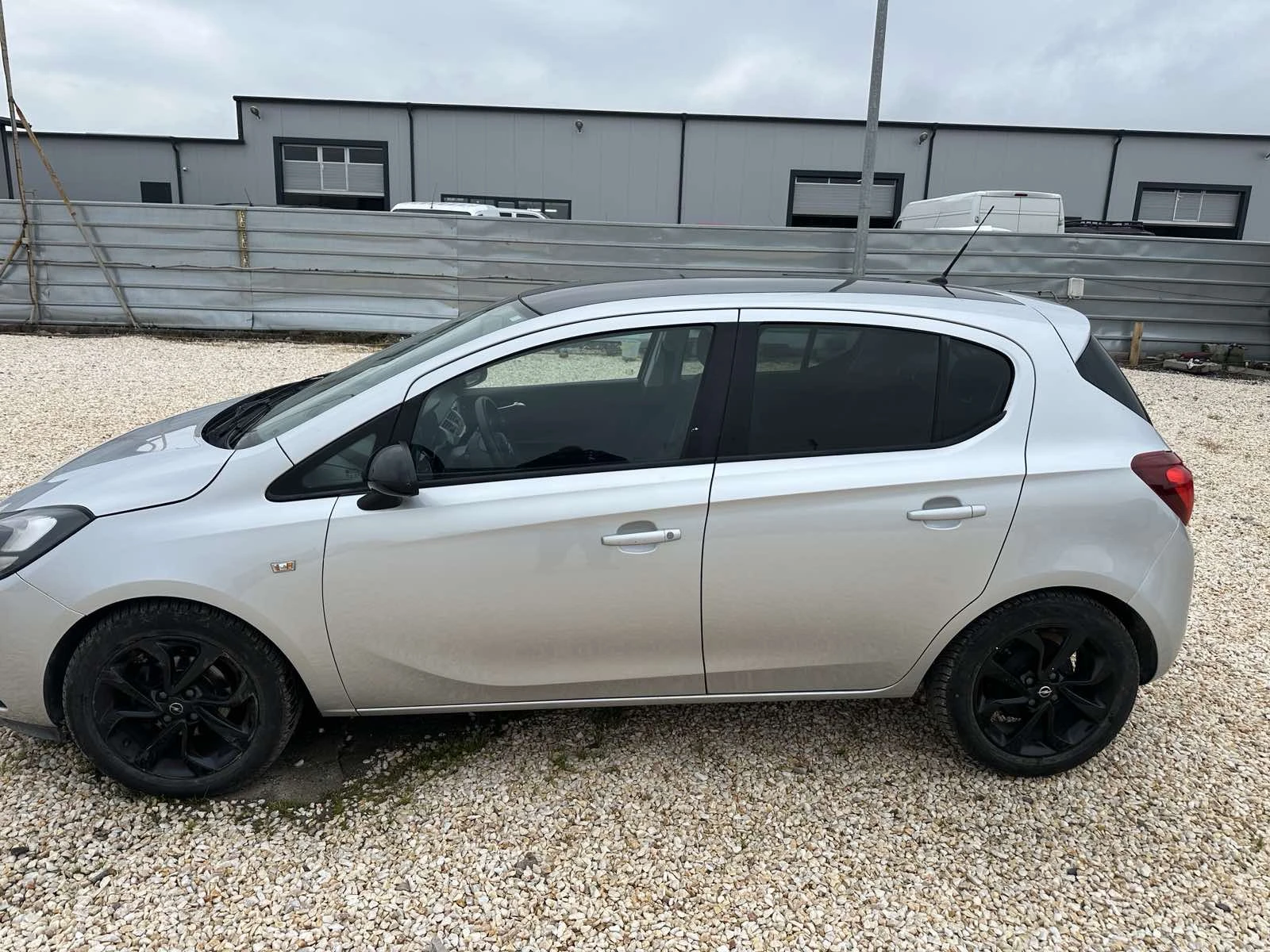 Opel Corsa 1, 4 нави, снимка 3 - Автомобили и джипове - 54347140