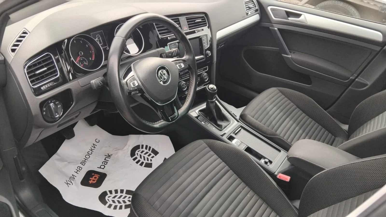 VW Golf 1.4 TSI, снимка 8 - Автомобили и джипове - 54390111