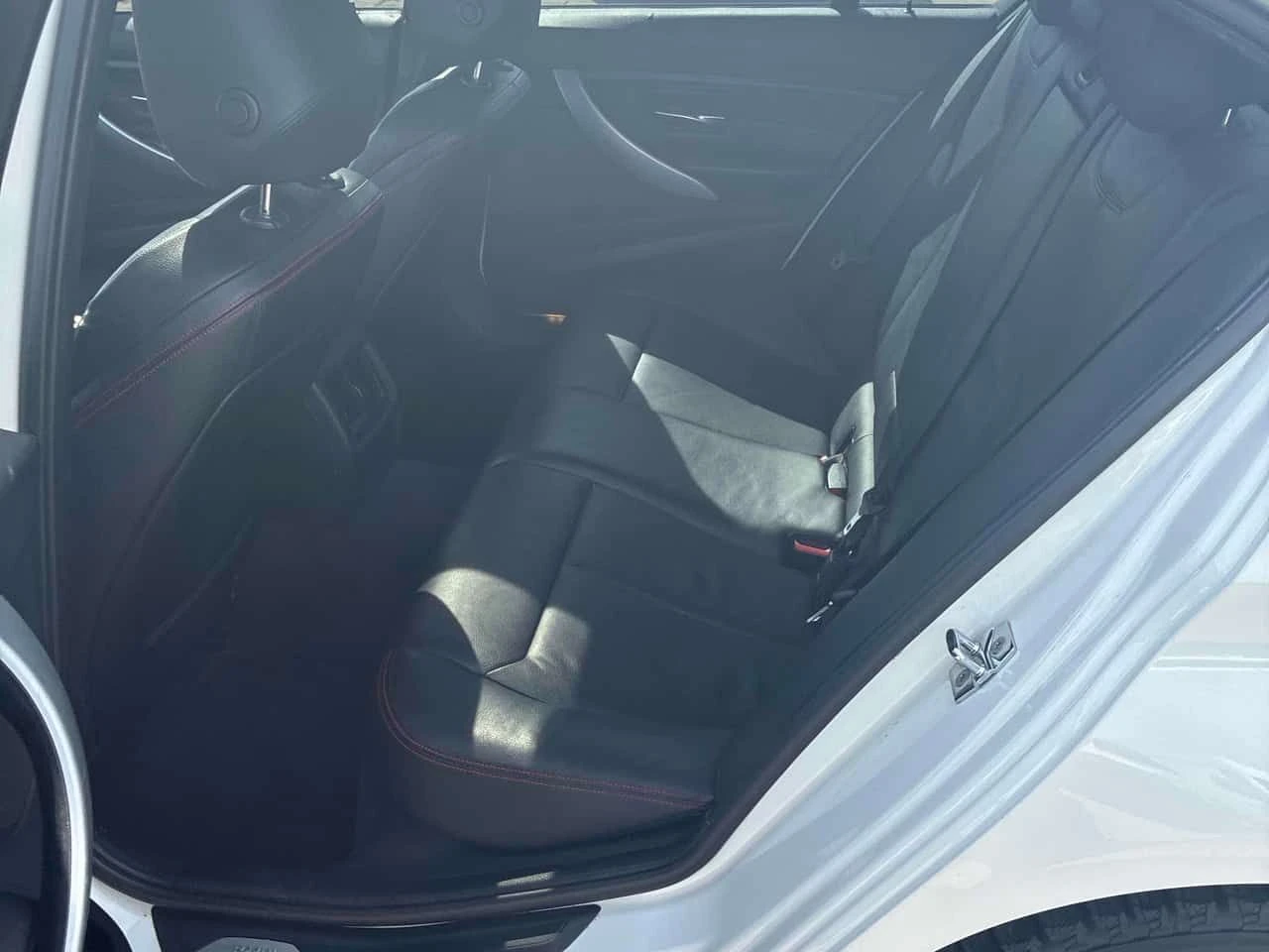BMW 335 * 335i xDrive * ГЛАВНО ПРЕДСТАВИТЕЛСТВО* , снимка 15 - Автомобили и джипове - 54580918