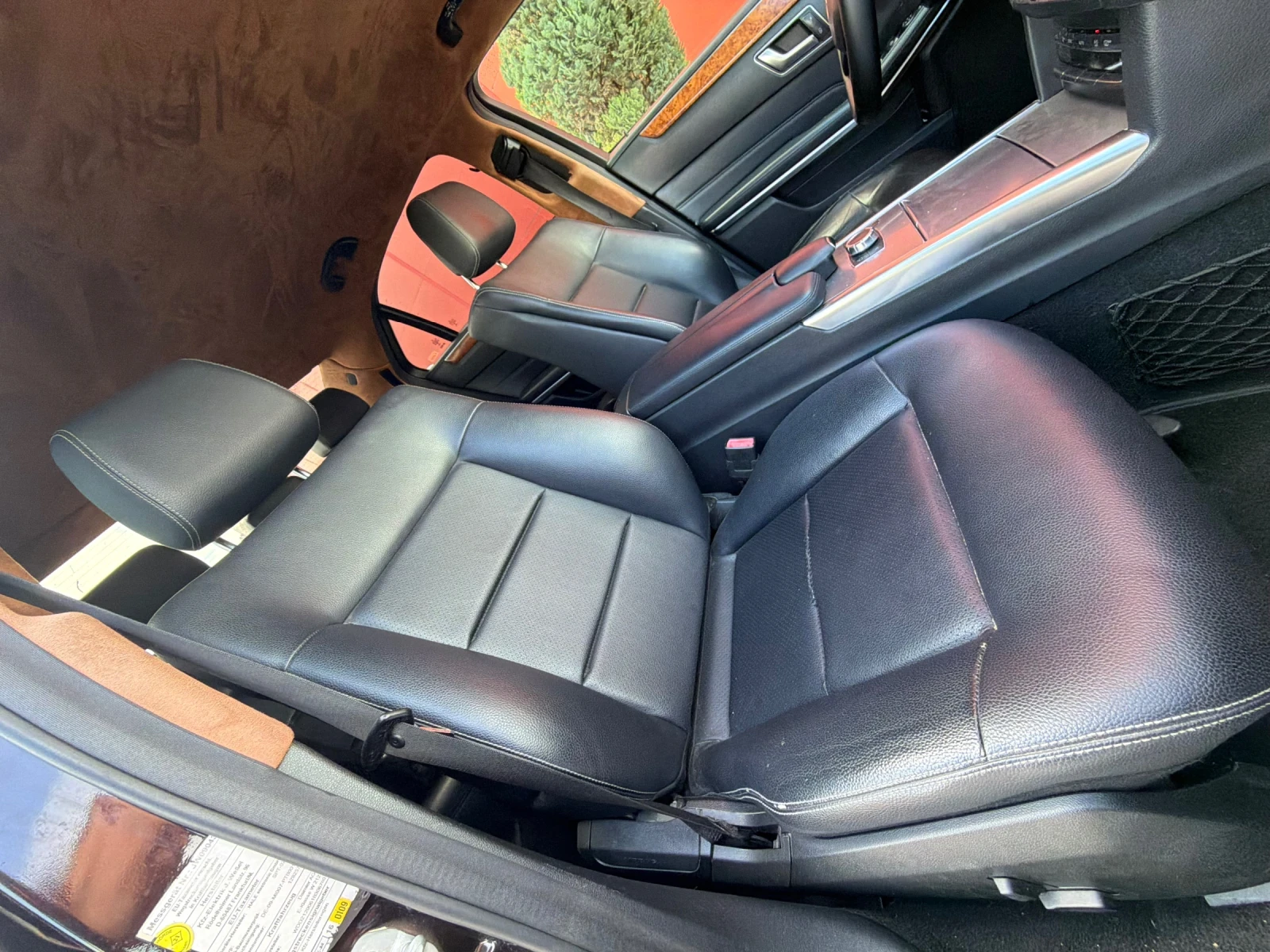 Mercedes-Benz E 220 9G* LED* FACE* БАРТЕР, снимка 9 - Автомобили и джипове - 54587339
