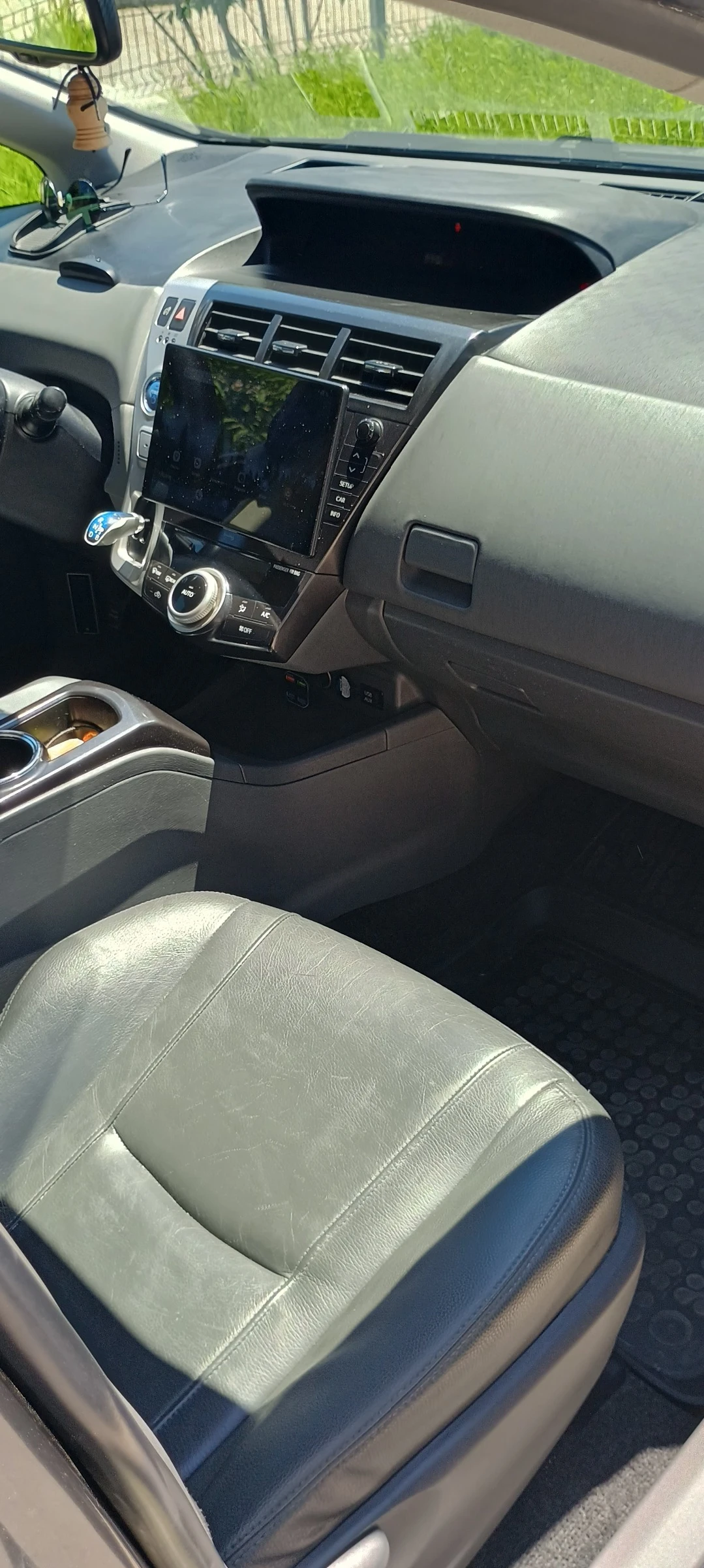 Toyota Prius ГАЗ/БЕНЗИН, снимка 15 - Автомобили и джипове - 54628974