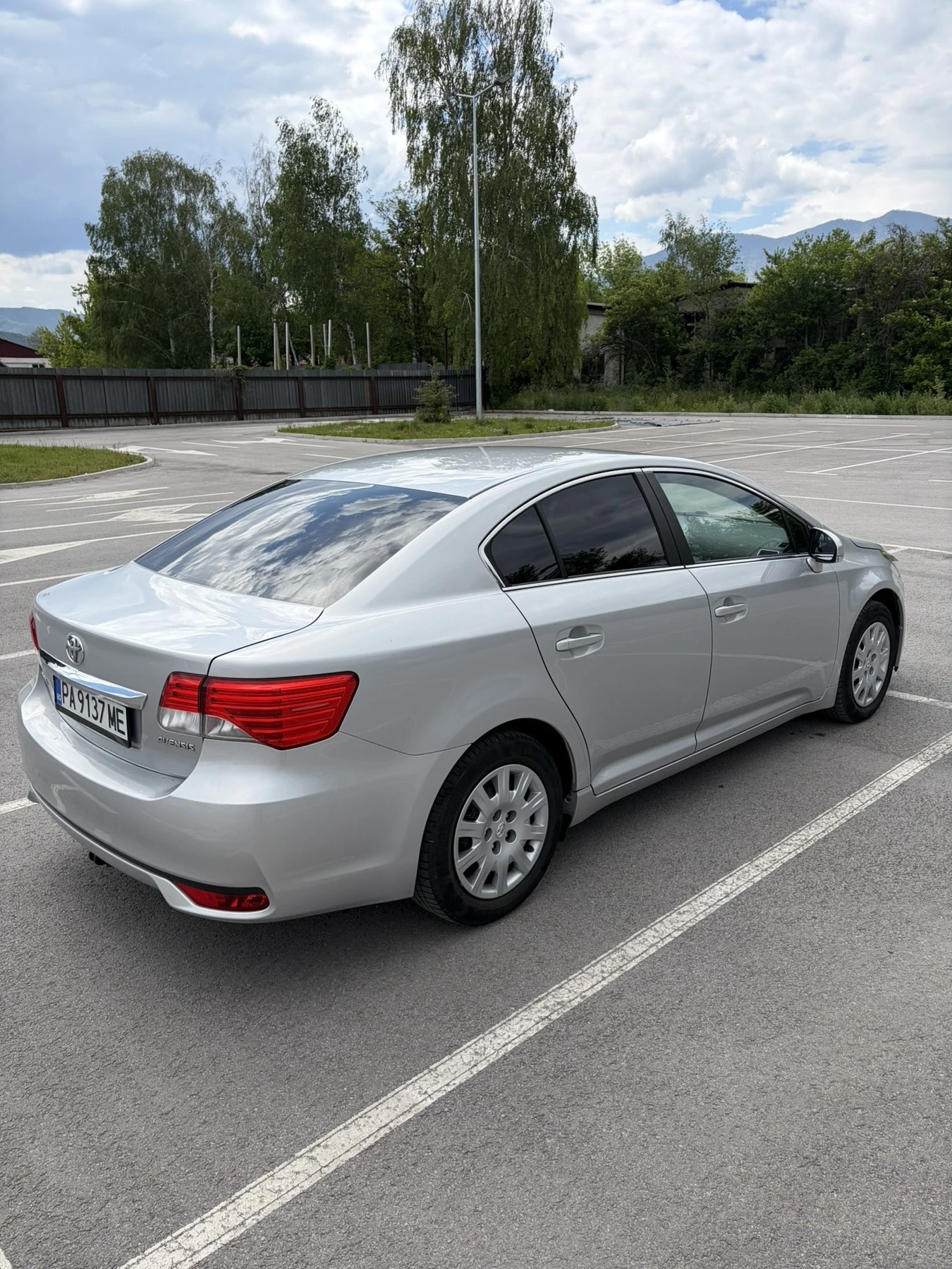 Toyota Avensis 2.0D4D Фейс, снимка 6 - Автомобили и джипове - 54635411