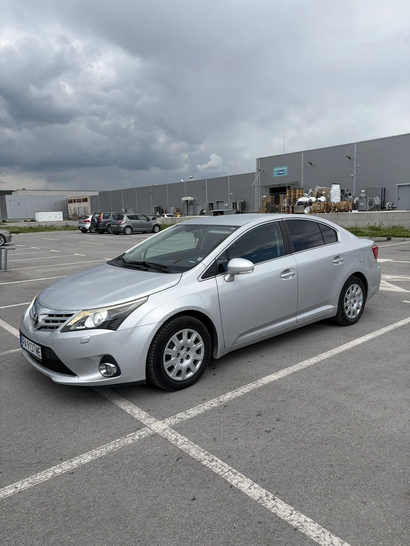 Toyota Avensis 2.0D4D Фейс, снимка 3 - Автомобили и джипове - 54635411