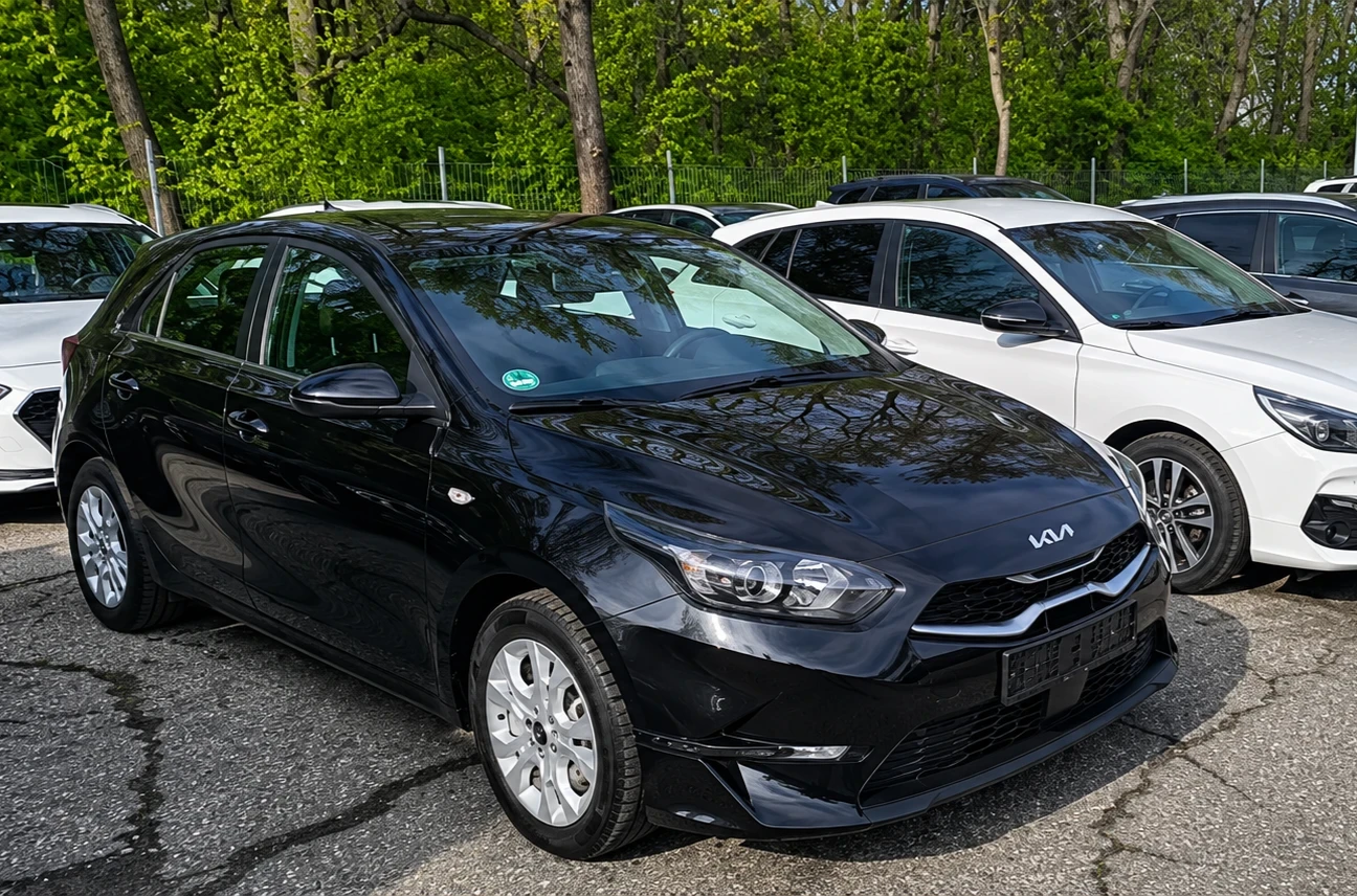 Kia Ceed GDI Автомат , 2800км , ГАРАНЦИЯ, снимка 13 - Автомобили и джипове - 54646508