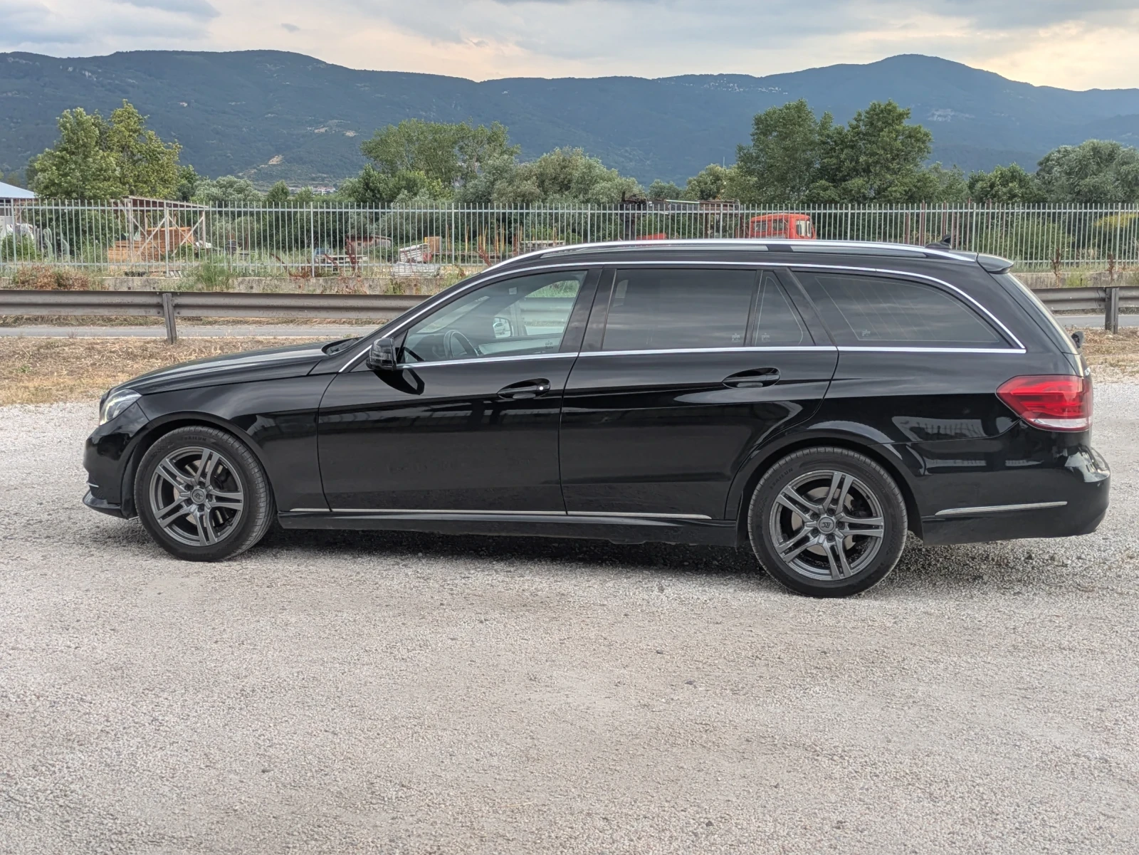 Mercedes-Benz E 250 CDI, снимка 9 - Автомобили и джипове - 55016652