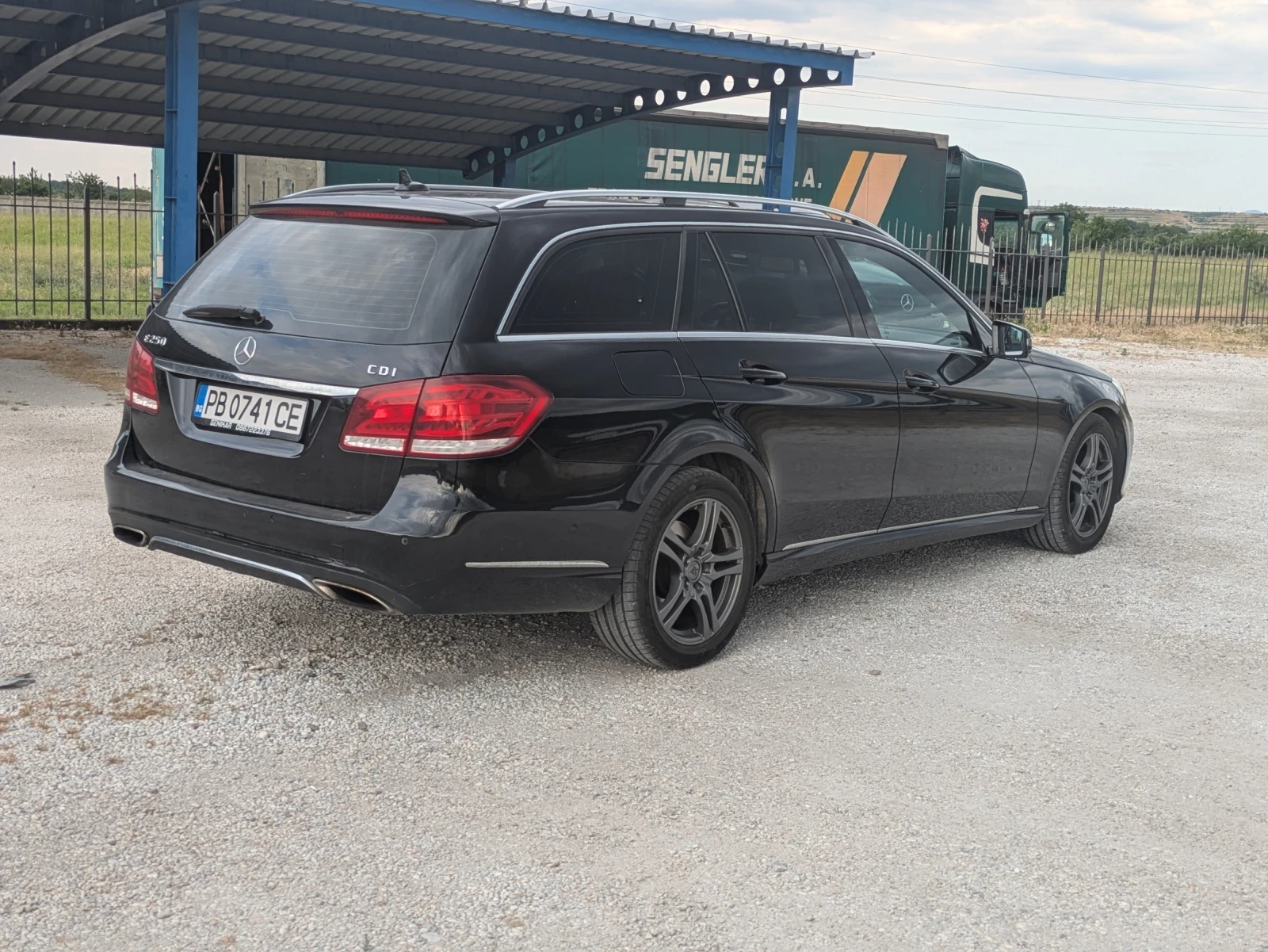 Mercedes-Benz E 250 CDI, снимка 6 - Автомобили и джипове - 55016652