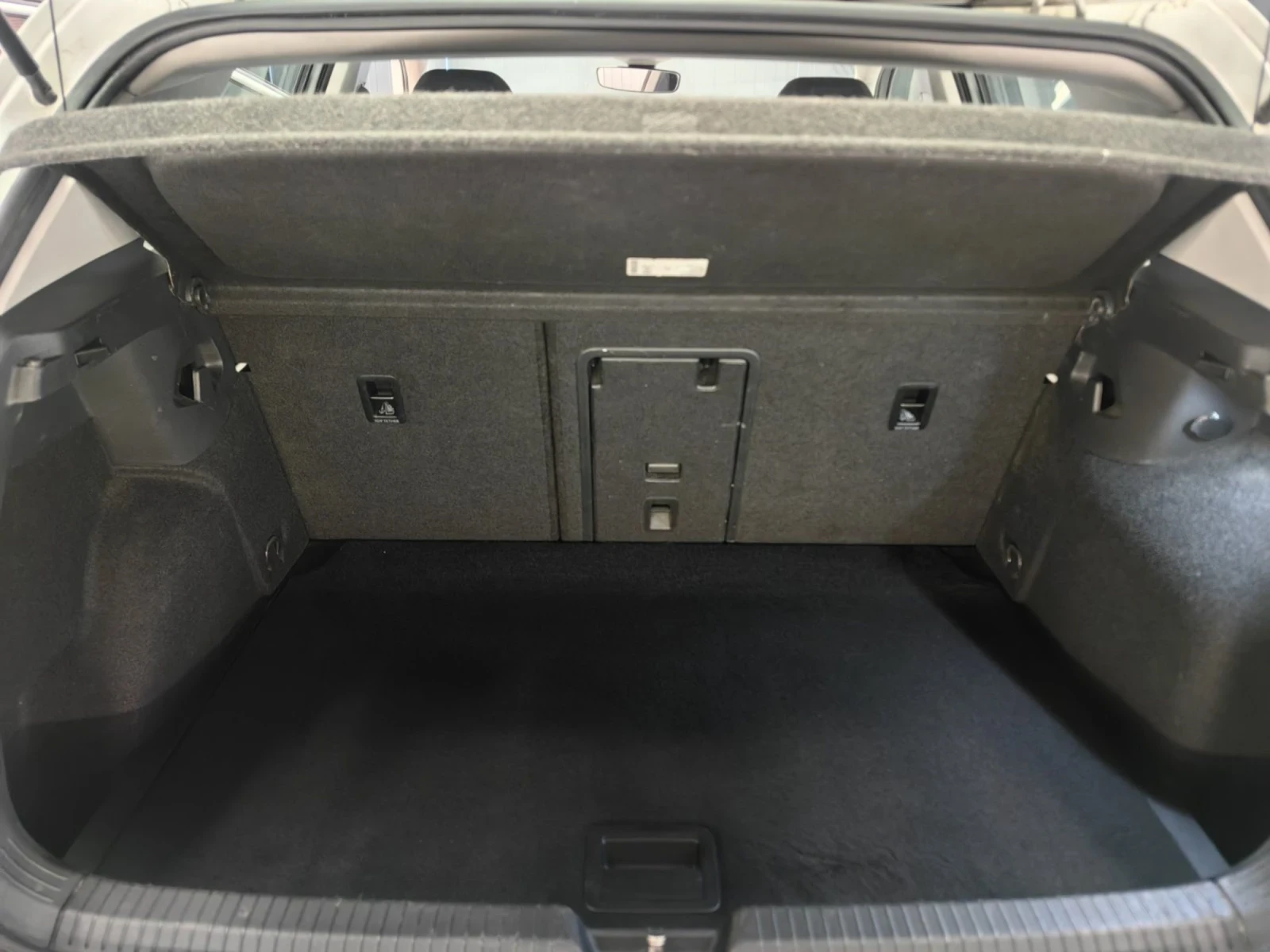 VW Golf 8* 2.0TDI* 116PS* DIGITAL* AUX* NAVI* 172000KM* TO, снимка 9 - Автомобили и джипове - 55022814