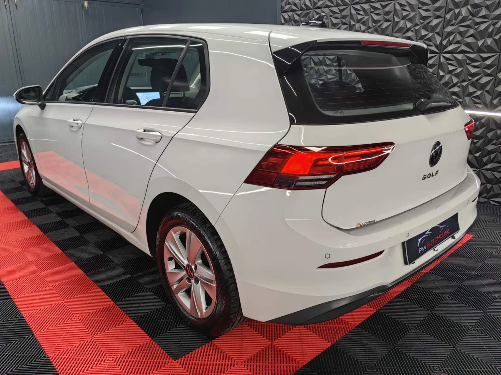 VW Golf 8* 2.0TDI* 116PS* DIGITAL* AUX* NAVI* 172000KM* TO, снимка 13 - Автомобили и джипове - 55022814