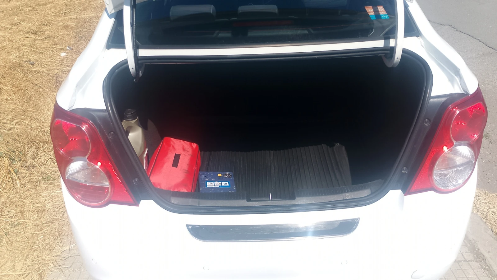 Chevrolet Aveo, снимка 9 - Автомобили и джипове - 55093879