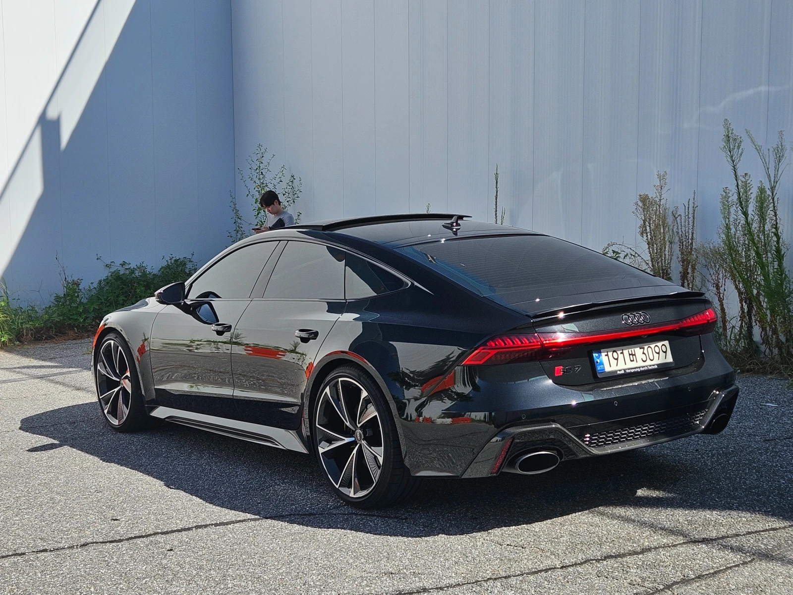 Audi Rs7 BLIND SPOT* SOFT CLOSE* 360* ЛЮК* КРАЙНА ЦЕНА, снимка 4 - Автомобили и джипове - 55336570
