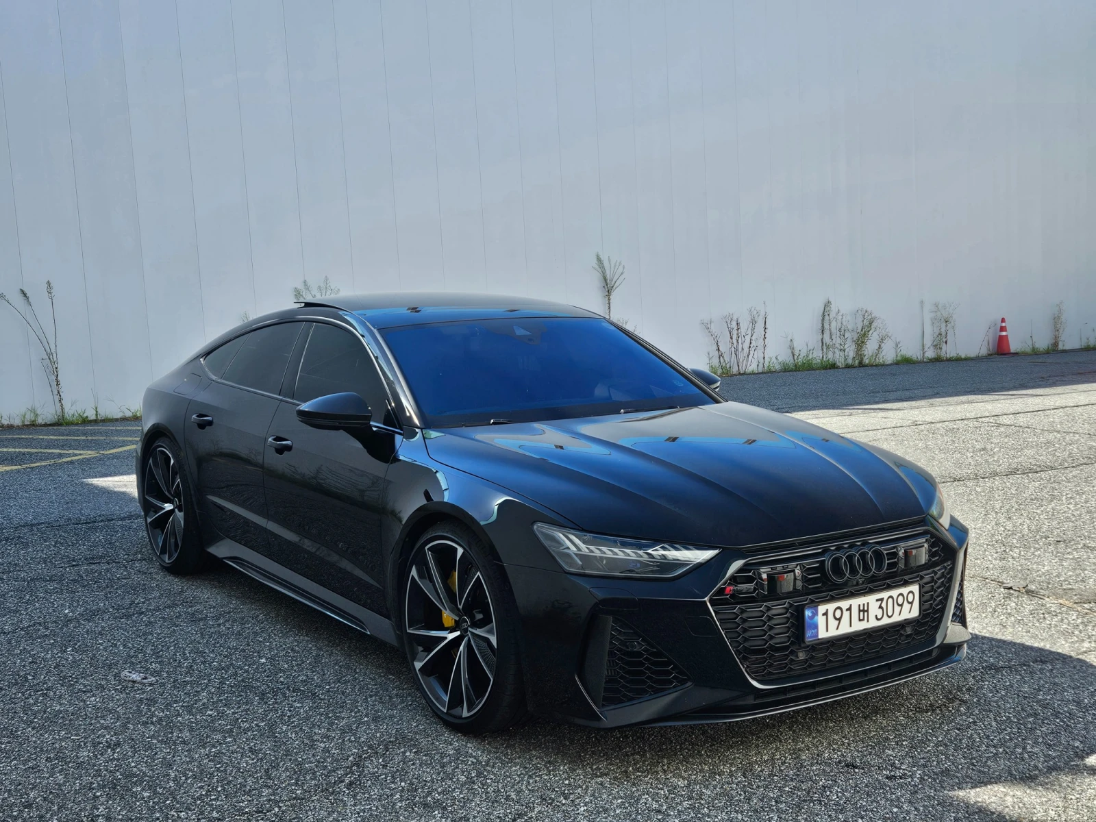 Audi Rs7 BLIND SPOT* SOFT CLOSE* 360* ЛЮК* КРАЙНА ЦЕНА, снимка 3 - Автомобили и джипове - 55336570