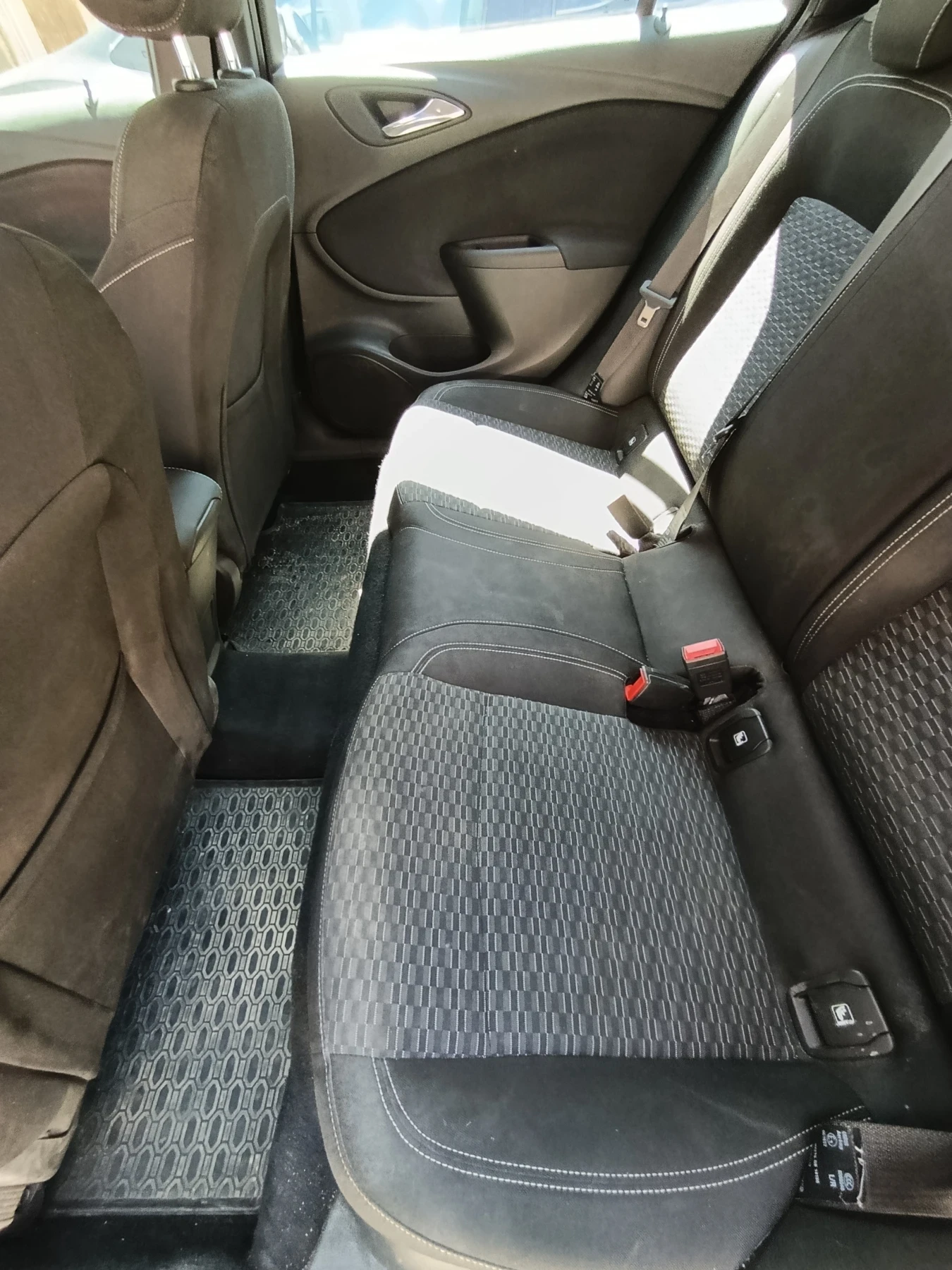 Opel Astra, снимка 8 - Автомобили и джипове - 55536281